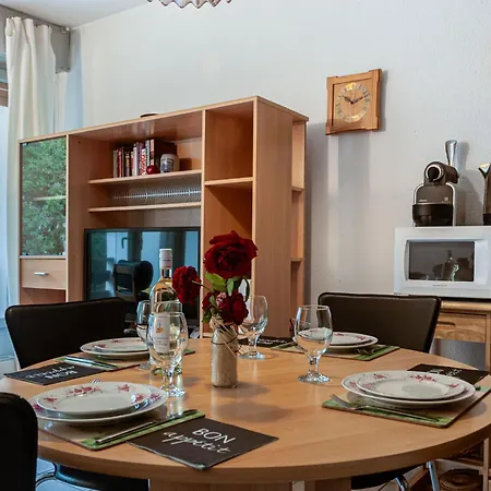 Montfort 10a By Interhome