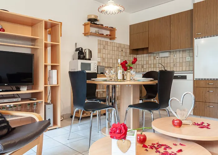 Montfort 10a By Interhome