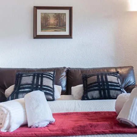 Montfort 10a By Interhome